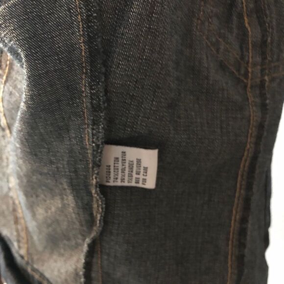 Younique Juniors Dark Denim Jean Jacket with Hoodie Size Small - Picture 6 of 6